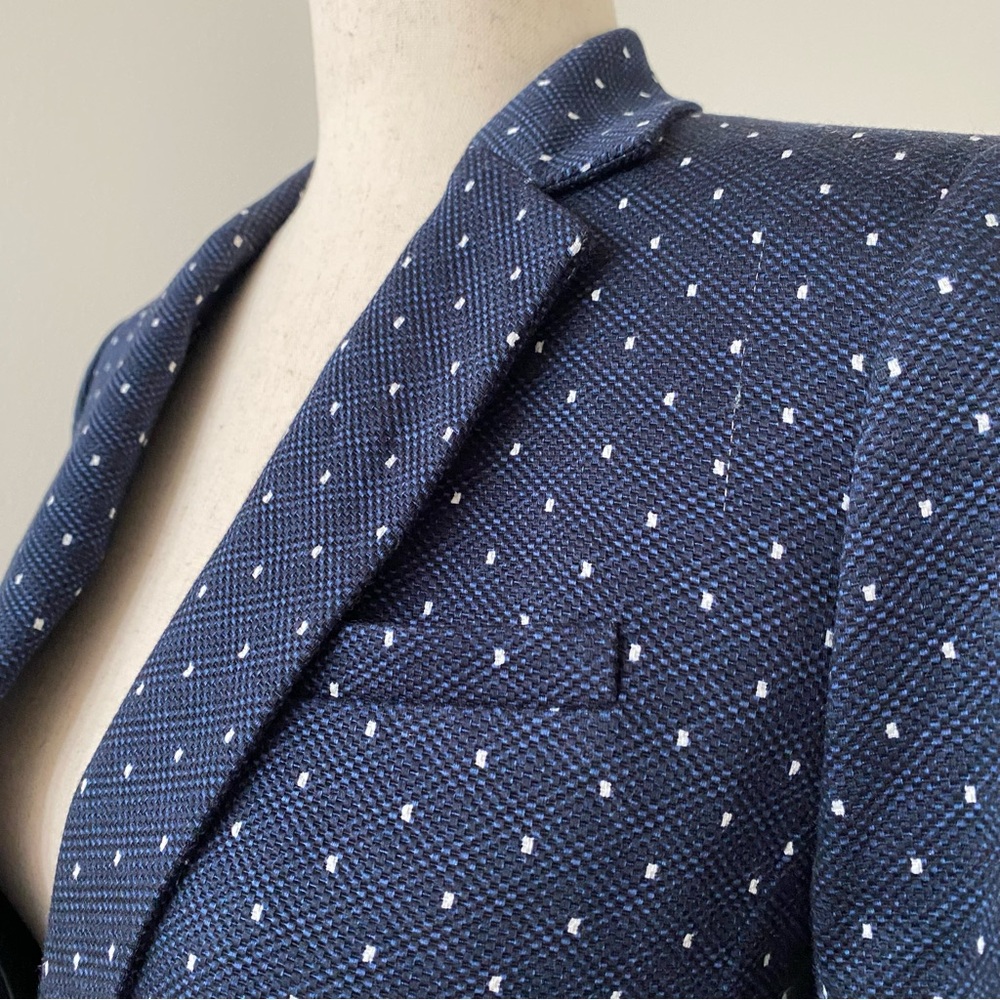 Banana Republic Blazer Navy with White Polka Dots. Women’s size 4. - Picture 5 of 15